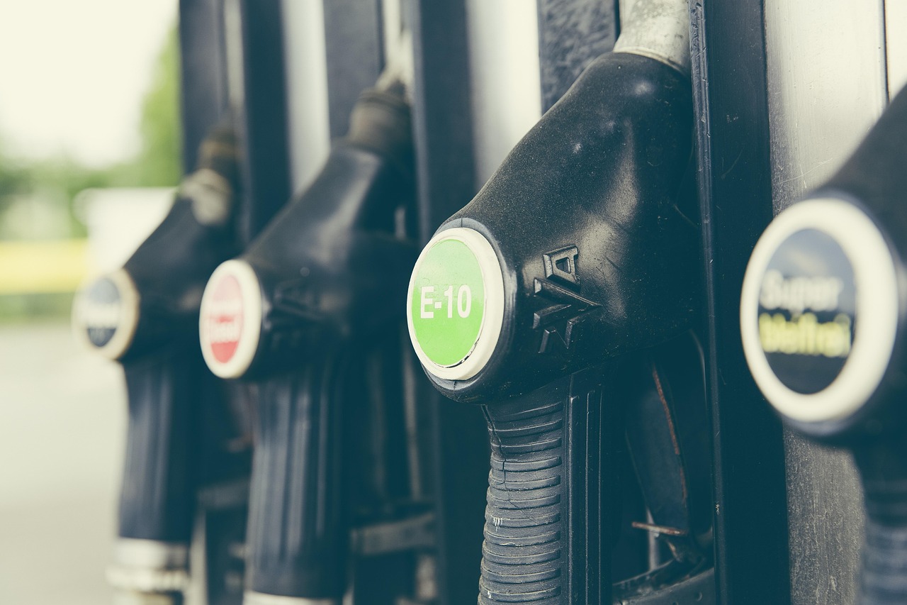 gas station fuel prices rising