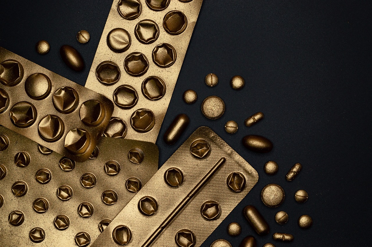 B-complex vitamins pills